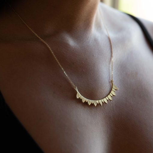 collier dahlia dore scaled